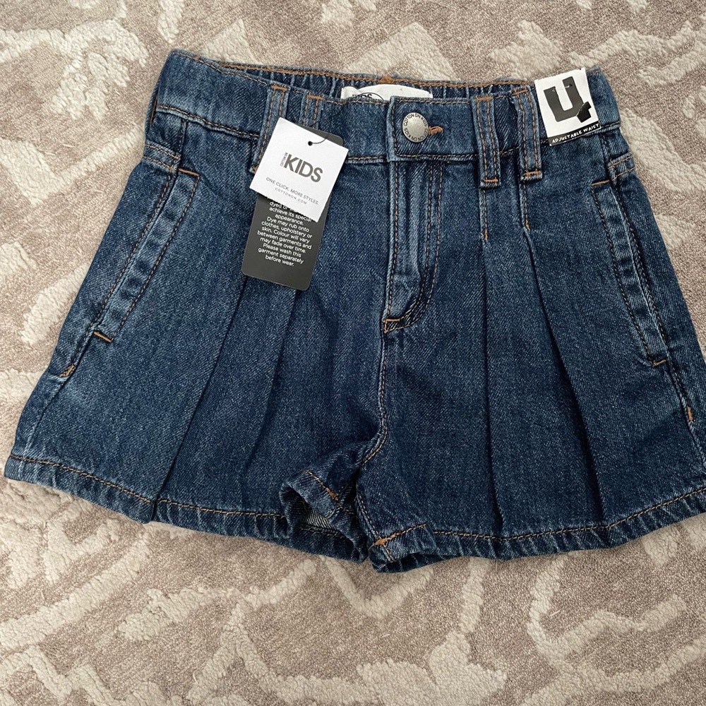 $35 msrp nwt Cotton On toddler girls pleated Denim Shorts size 4